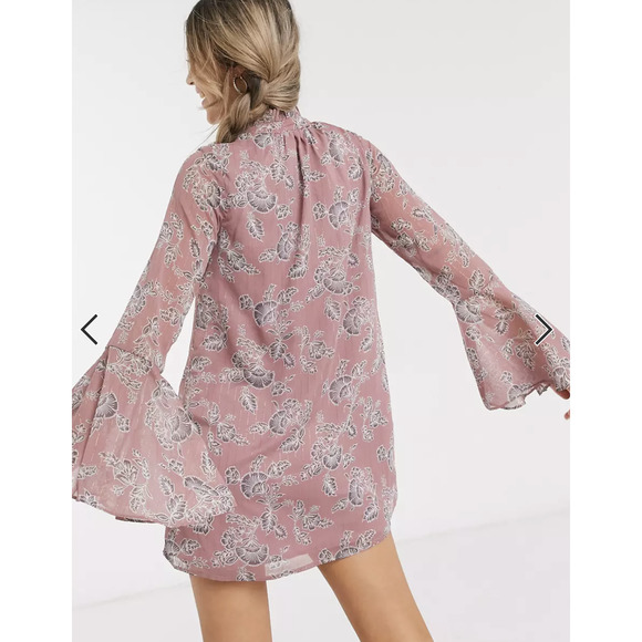 En Creme Button Front Detail Floral Mini Dress - Picture 1 of 13